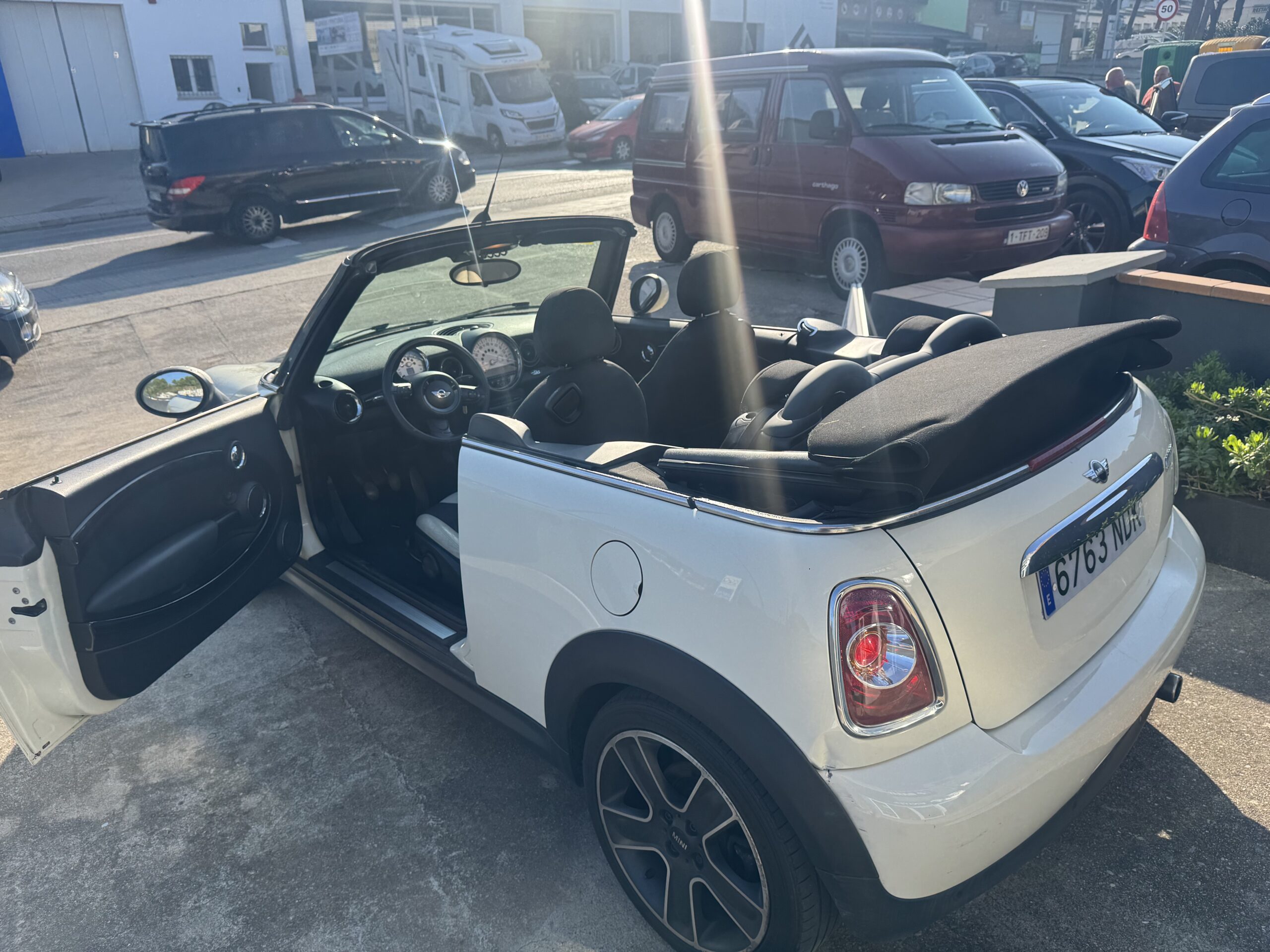 
								Mini Cooper full									