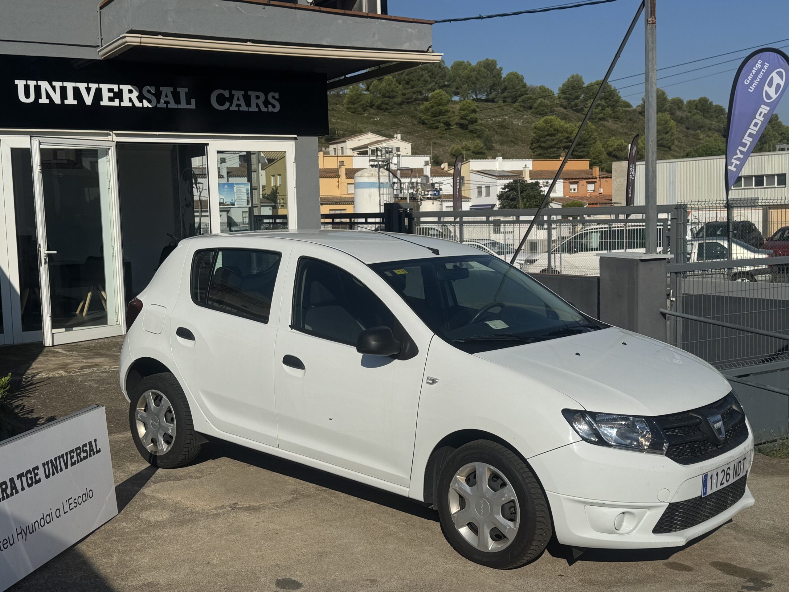 
								Dacia Sandero full									