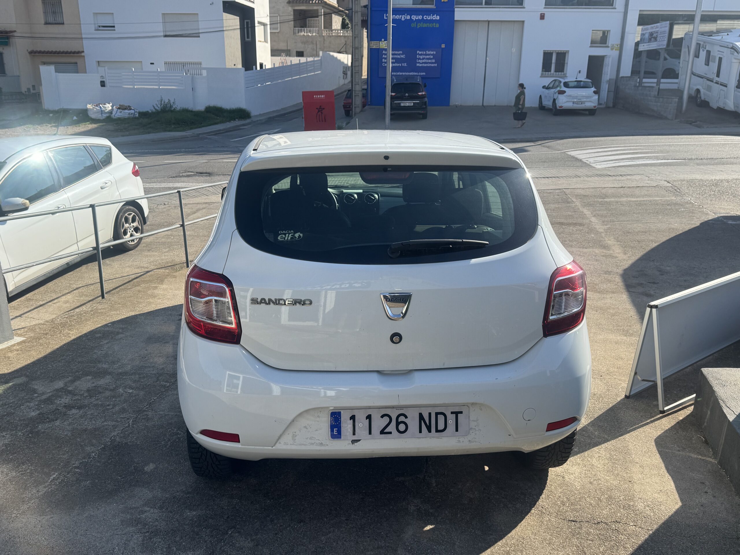 
								Dacia Sandero full									