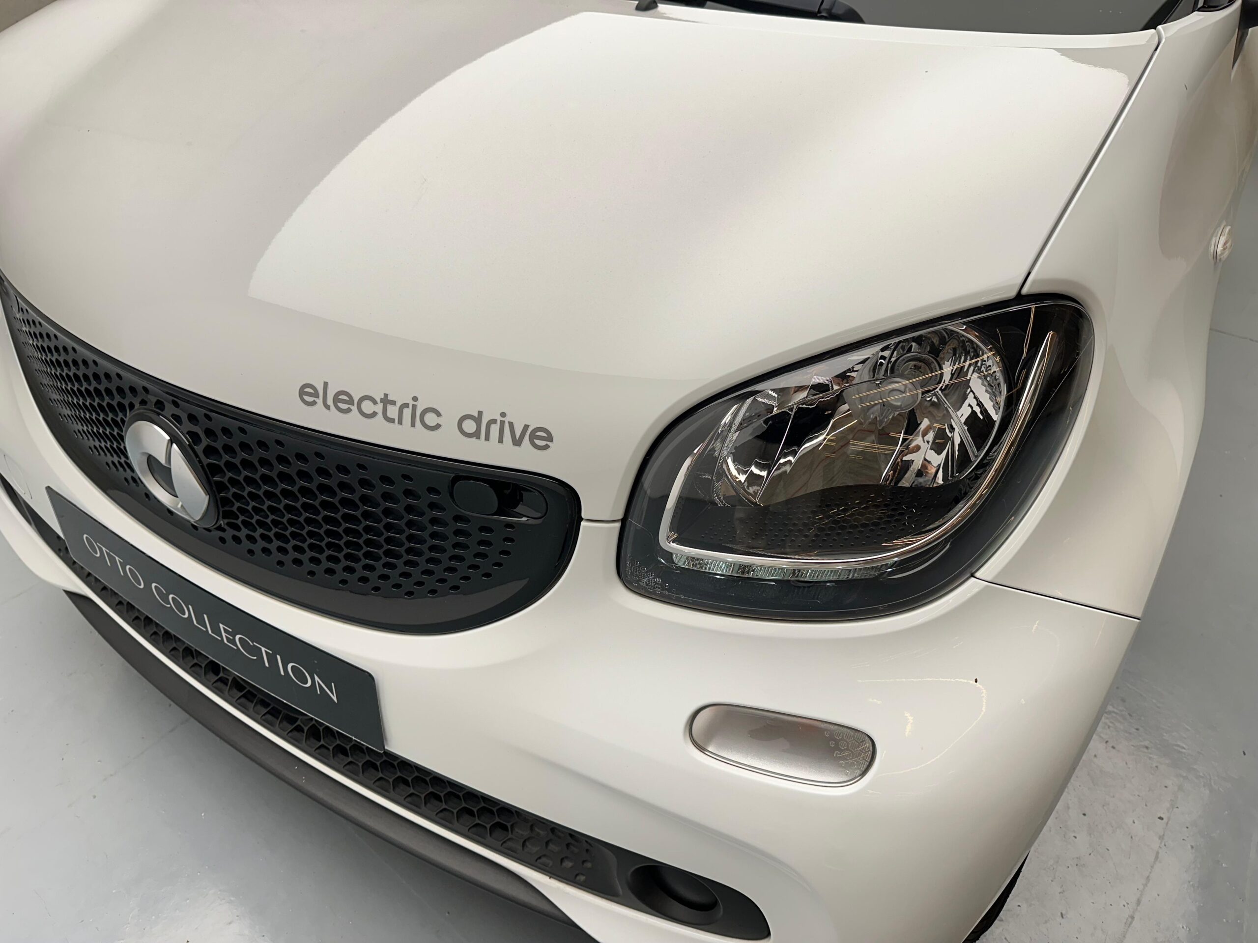 
								Smart Ed 100% electric drive full									